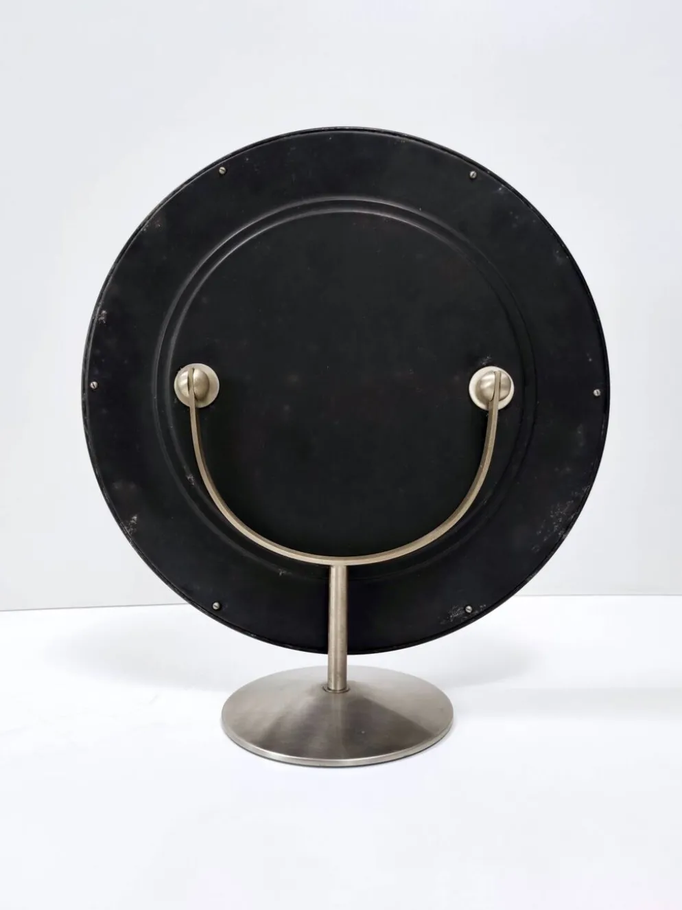 Miroir de courtoisie rond en laiton anodisé, attribution à Sergio Mazza, Italie