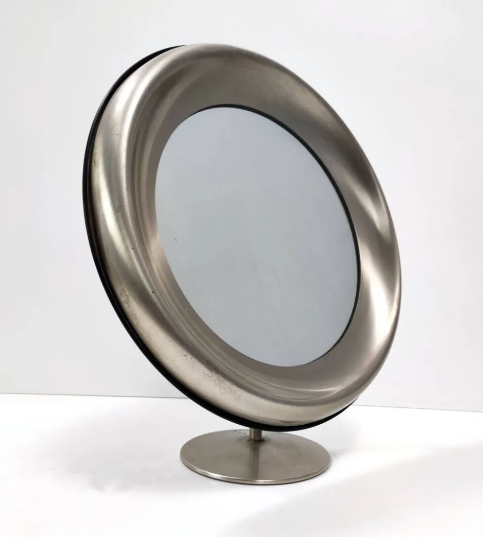 Miroir de courtoisie rond en laiton anodisé, attribution à Sergio Mazza, Italie