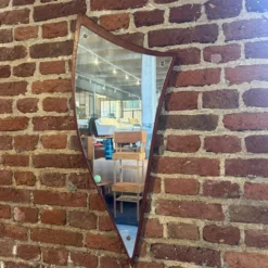 Miroir de forme irrégulière en teck, Danemark années 1960