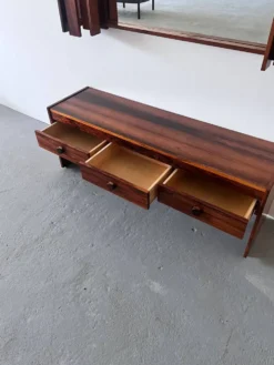 Miroir des années 1970 avec armoire, Norvège