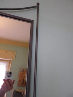 Miroir design avec entourage métal gris 89x37cm