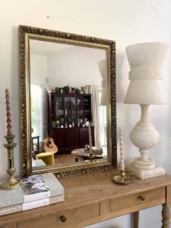Miroir de Style Classique – Cadre Doré Patiné - 1970
