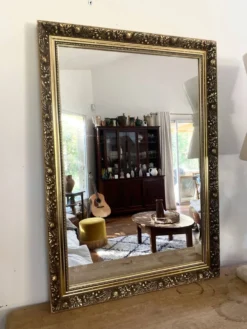 Miroir de Style Classique – Cadre Doré Patiné - 1970