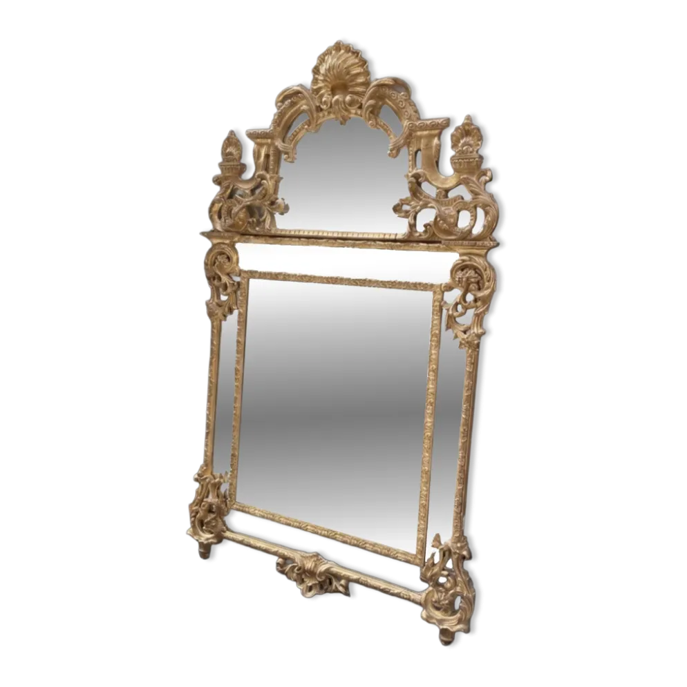 Miroir de style Régence en bois doré, 1ère moitié XIXÈME