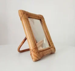 Miroir de table vintage en rotin années 70