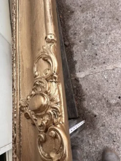 Miroir doré
