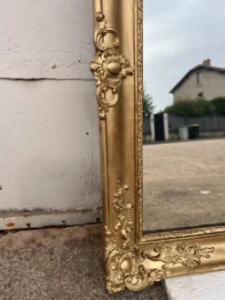 Miroir doré