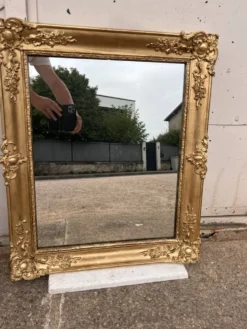 Miroir doré