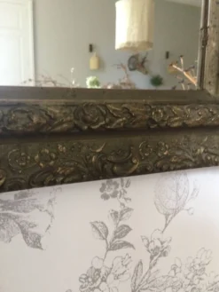 Miroir doré ancien