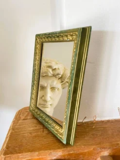 Miroir doré baroque vintage