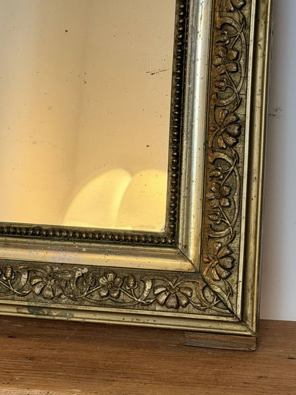 Miroir doré - Louis Philippe feuille d’or 51x65cm