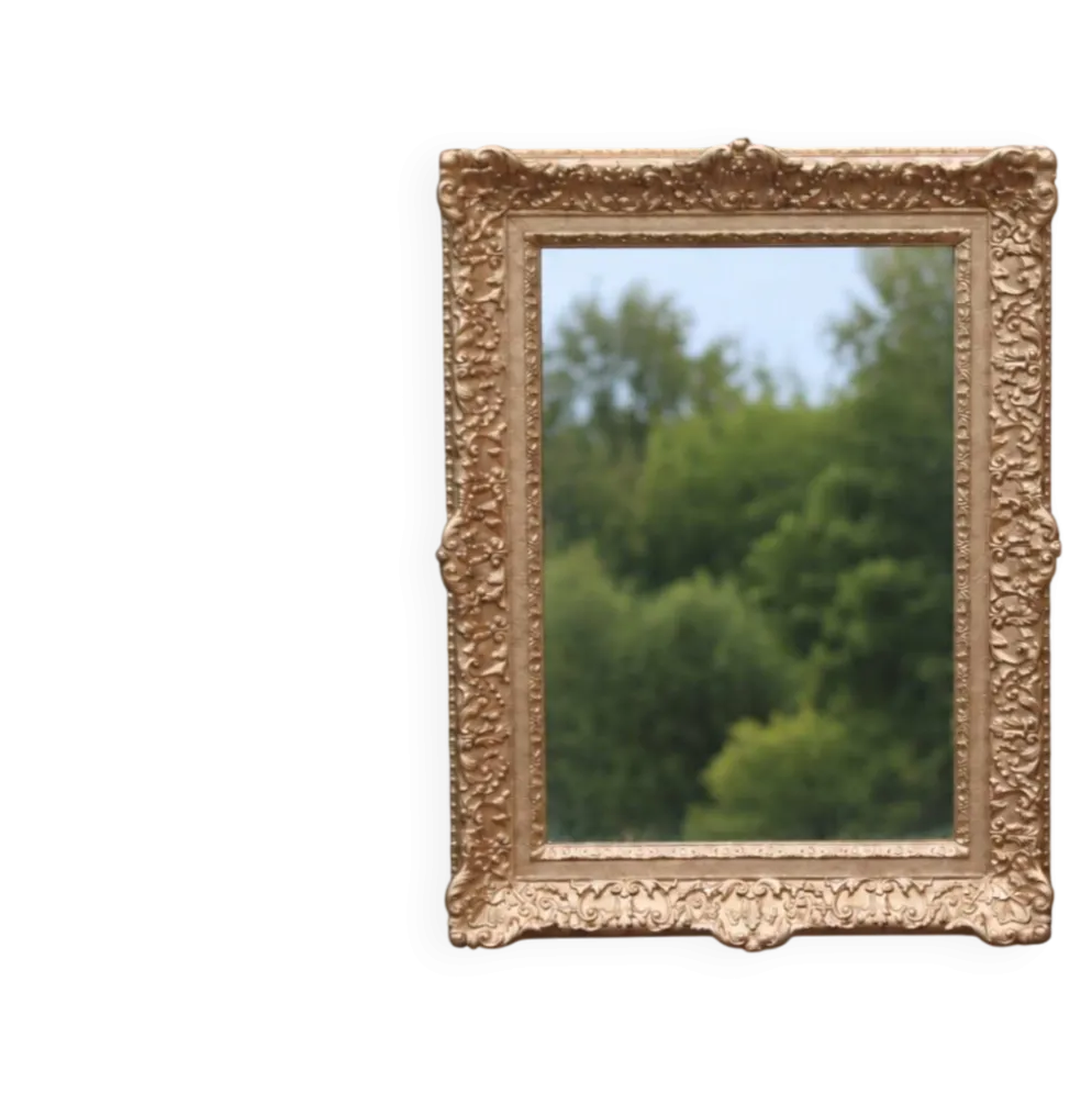 Miroir doré vintage en bois et stuc, décor rocaille – 72 × 54 cm