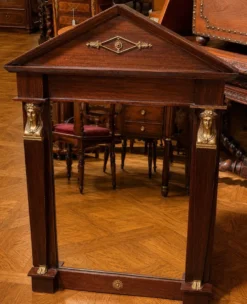 Miroir Empire à fronton triangulaire, XIXe siècle