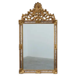 Miroir en bois doré de style rococo par Deknudt, Belgique, 20e siècle
