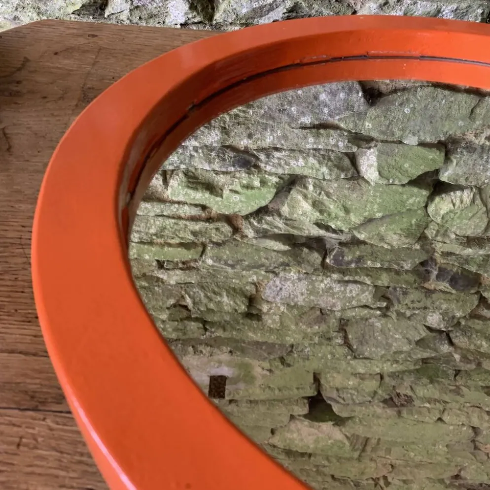 Miroir en bois orange