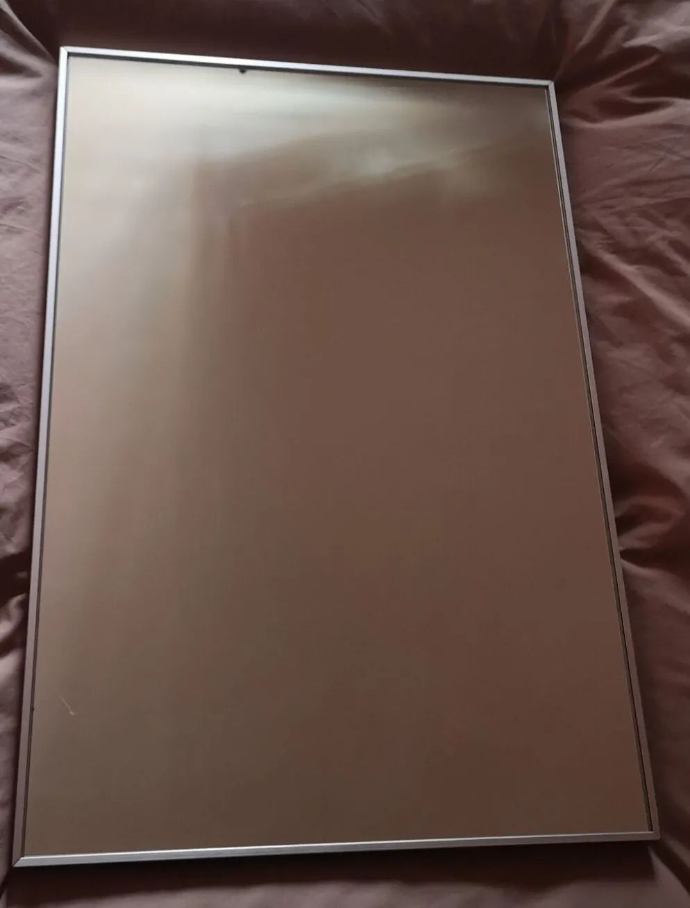 Miroir encadrement en alu brossé gris années 1980 60x40cm