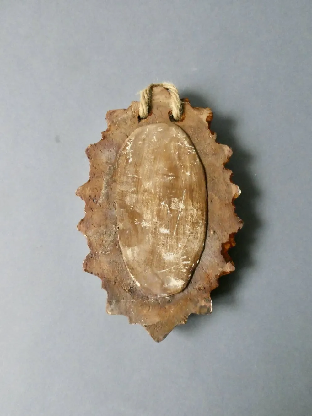 Miroir en céramique, fleurs émaillées, Vallauris