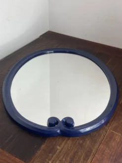 Miroir en fonte bleu nuit
