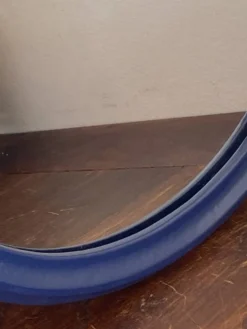 Miroir en fonte bleu nuit