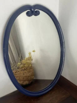 Miroir en fonte bleu nuit