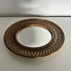 Miroir en grès bouchardé
