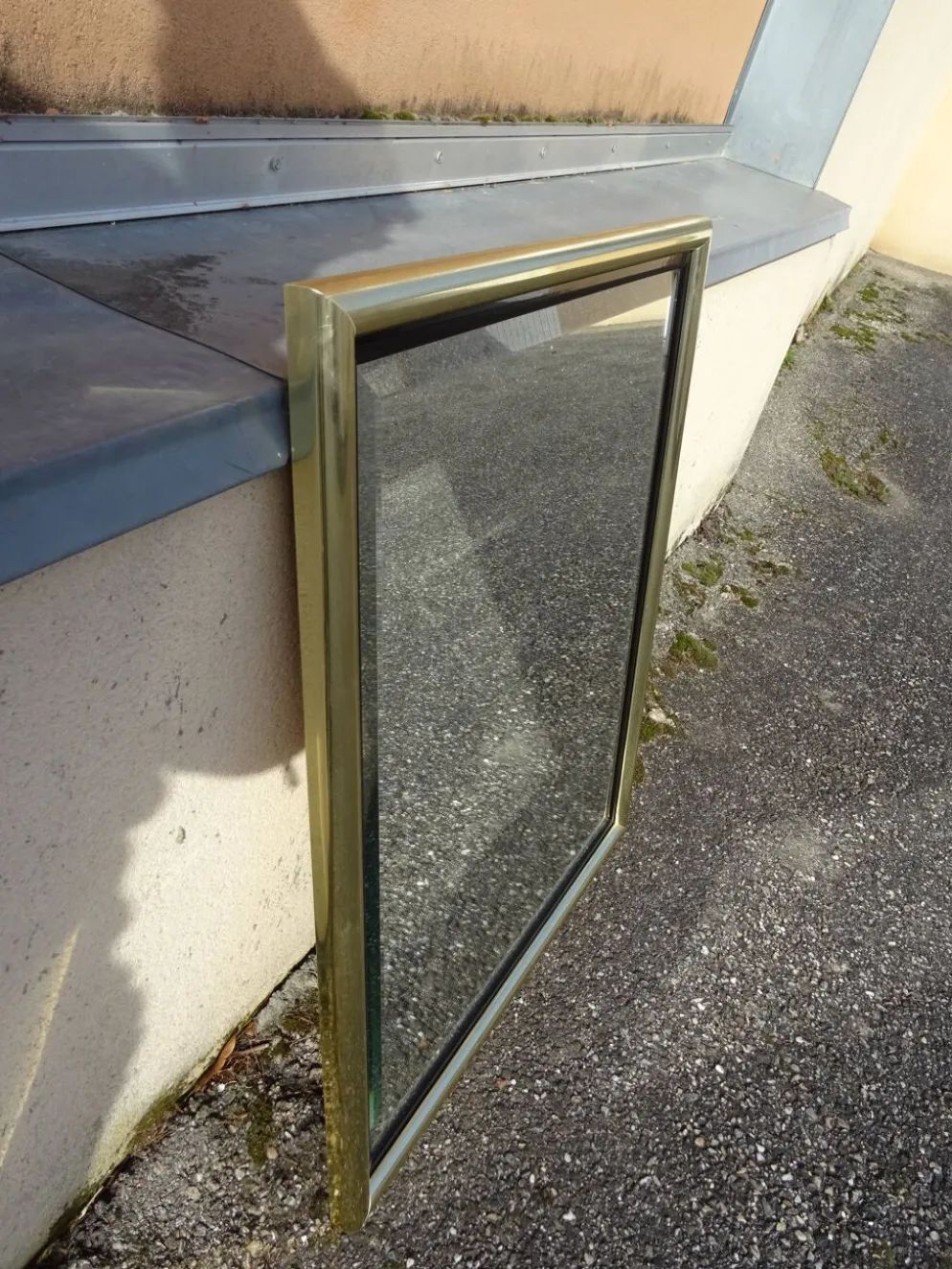 Miroir en laiton et plexiglas, années 80