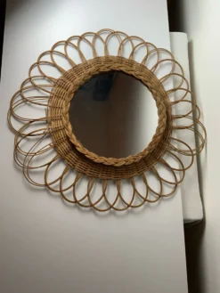 Miroir en osier vintage