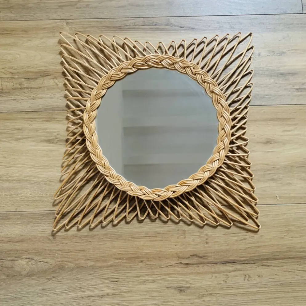 Miroir en osier vintage