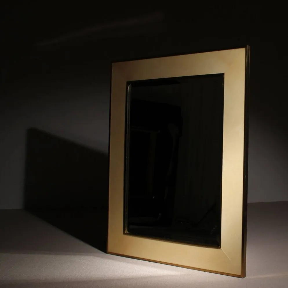 Miroir en parchemin de chèvre laqué par Aldo Tura, Italie années 1970