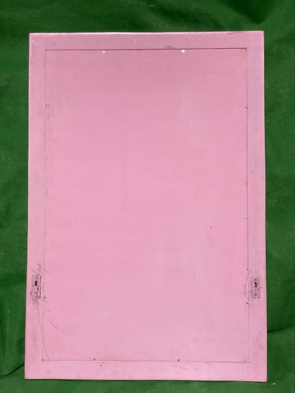 Miroir en pierre de corail rouge pavé par Maitland Smith dans les années 1970 75x110cm