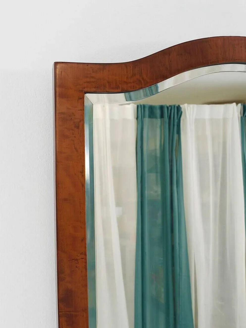 Miroir en poirier de style Biedermeier, Vienne, années 1820