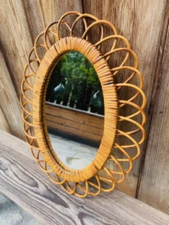 Miroir en rotin ovale vintage années 60/70