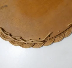 miroir en rotin tressé