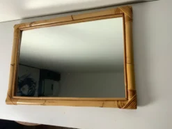 Miroir en rotin vintage