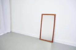 Miroir en teck danois avec cadre fraisée
