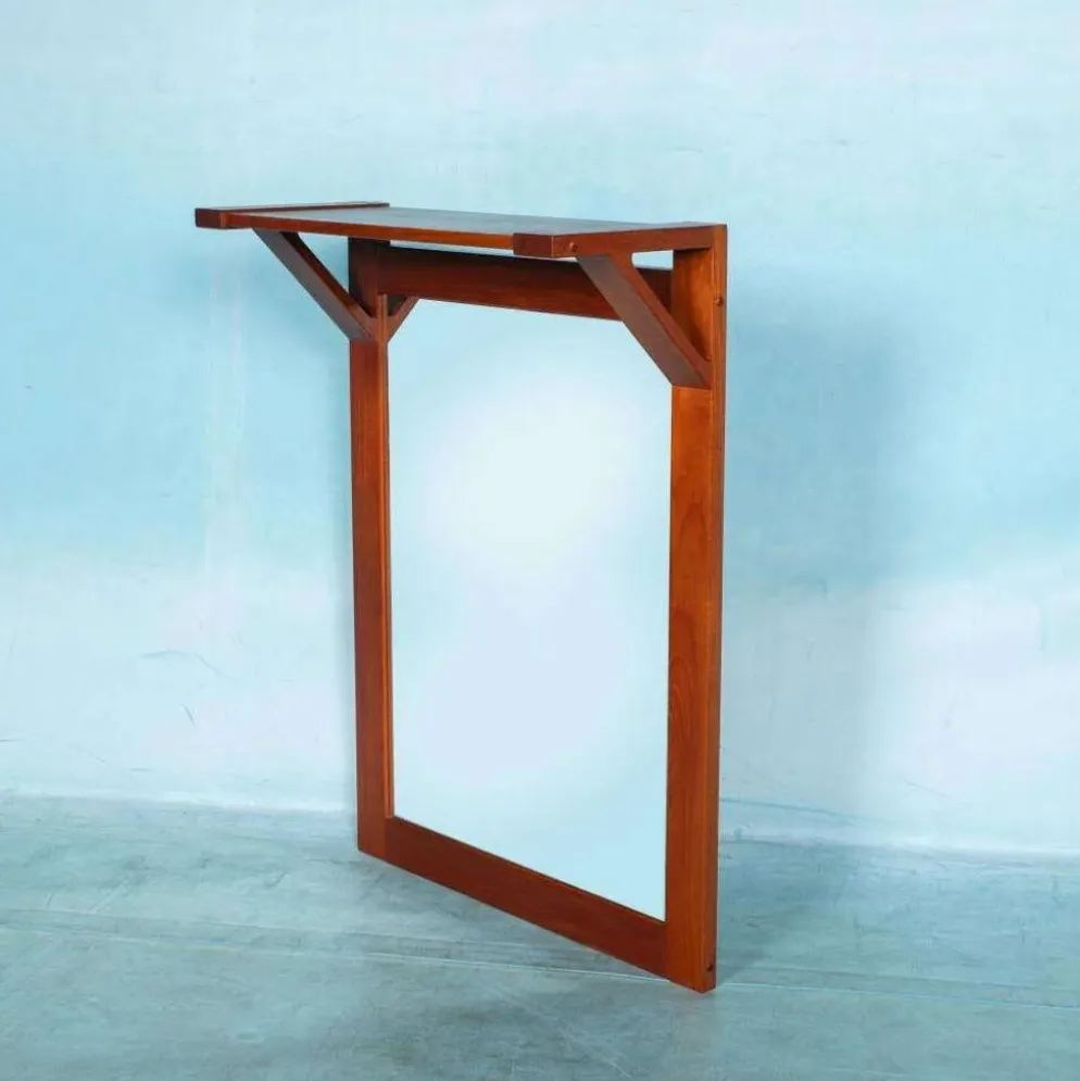 Miroir en teck danois avec étagère pour chapeaux des années 1960.