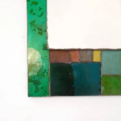 Miroir en verre de couleurs travail français, années 1960