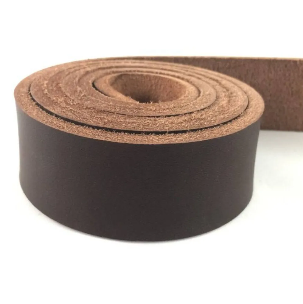 Miroir fait main de style J. Adnet en cuir végétal tanné marron, ø 45 cm