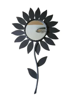 Miroir fleur en métal Chaty Vallauris, H 49,5 cm