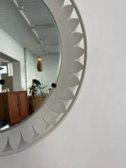 Miroir fleuri illuminé – Hillebrand, Ernst Igl