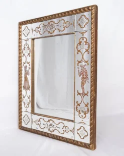 Miroir italien en verre églomisé, à parecloses, début XXe siècle