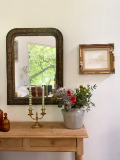 Miroir Louis-Philippe, bois et stuc doré — fin XIXe