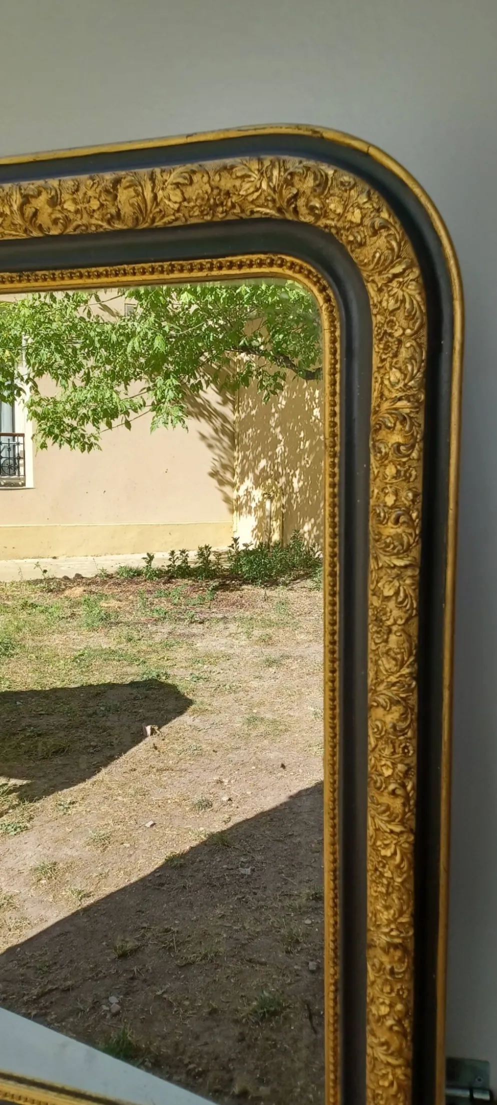 Miroir louis-philippe dore et patine gris vers 1890