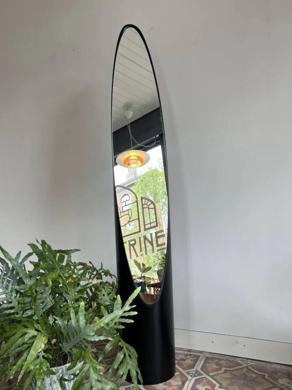 Miroir à lèvres Unghia, Rodolfo Bonetto