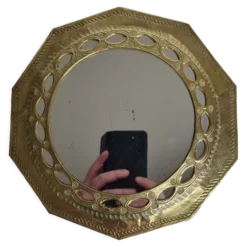 Miroir marocain vintage en laiton martelé à décor ajouré, 22 cm