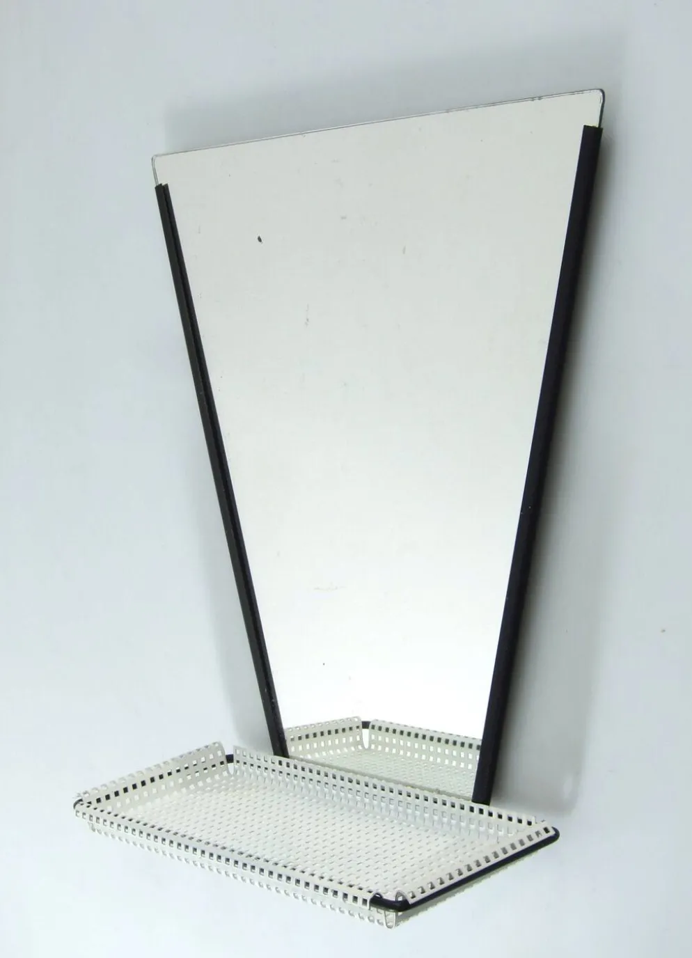 Miroir Mathieu Matégot avec étagère perforée – Artimeta, années 1960