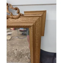 Miroir 19ème bois et stuc doré