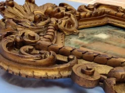 Miroir mural ancien en bois sculpté doré, style Louis XV, XIXe, 98 x 57 cm
