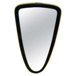 Miroir mural asymétrique italien encadré de laiton années 1960 Italie