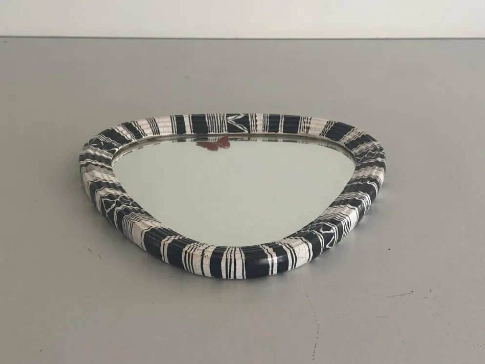 Miroir mural de petite taille, triangle rond en céramique noir et blanc, années 1950, Allemagne